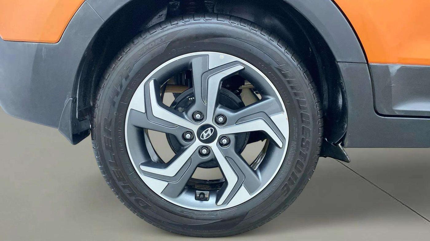 2018 Hyundai Creta SX AT 1.6 PETROL, Petrol, Automatic, 34,900 km, Right Rear Wheel