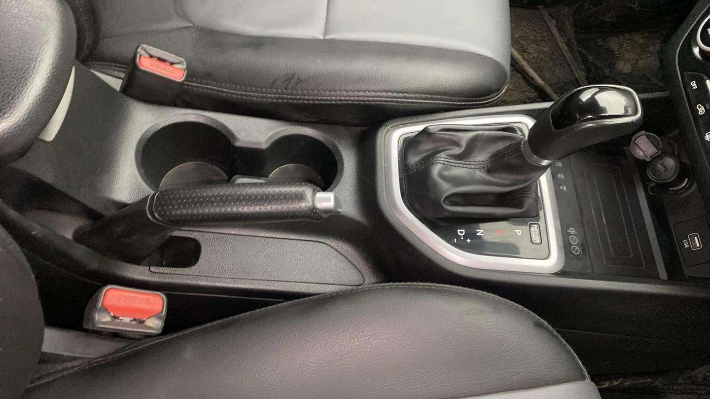 2018 Hyundai Creta SX AT 1.6 PETROL, Petrol, Automatic, 34,900 km, Gear Lever