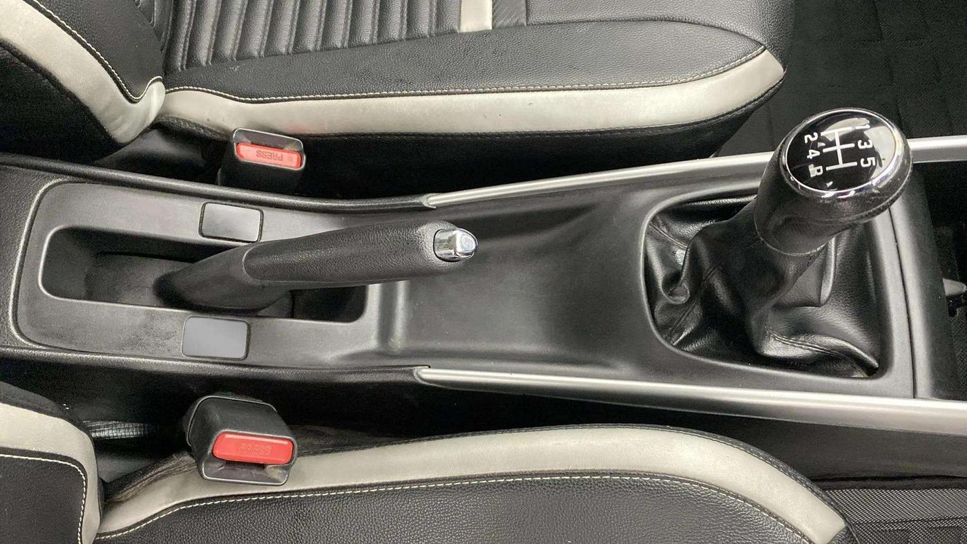 2018 Maruti Baleno DELTA PETROL 1.2, Petrol, Manual, 29,445 km, Gear Lever