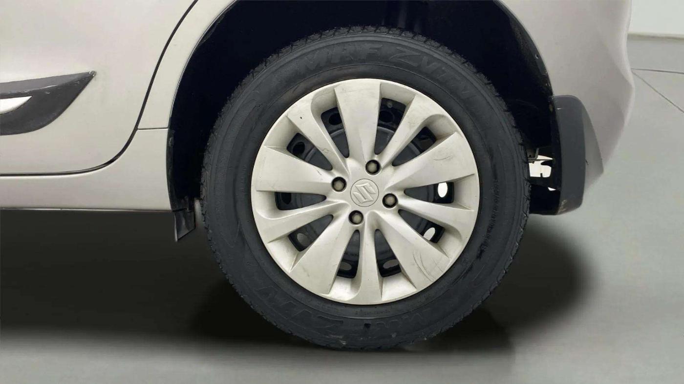 2018 Maruti Baleno DELTA PETROL 1.2, Petrol, Manual, 29,445 km, Left Rear Wheel