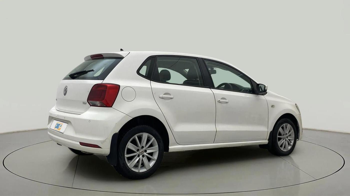 2014 Volkswagen Polo HIGHLINE1.5L, Diesel, Manual, 77,902 km, Right Back Diagonal