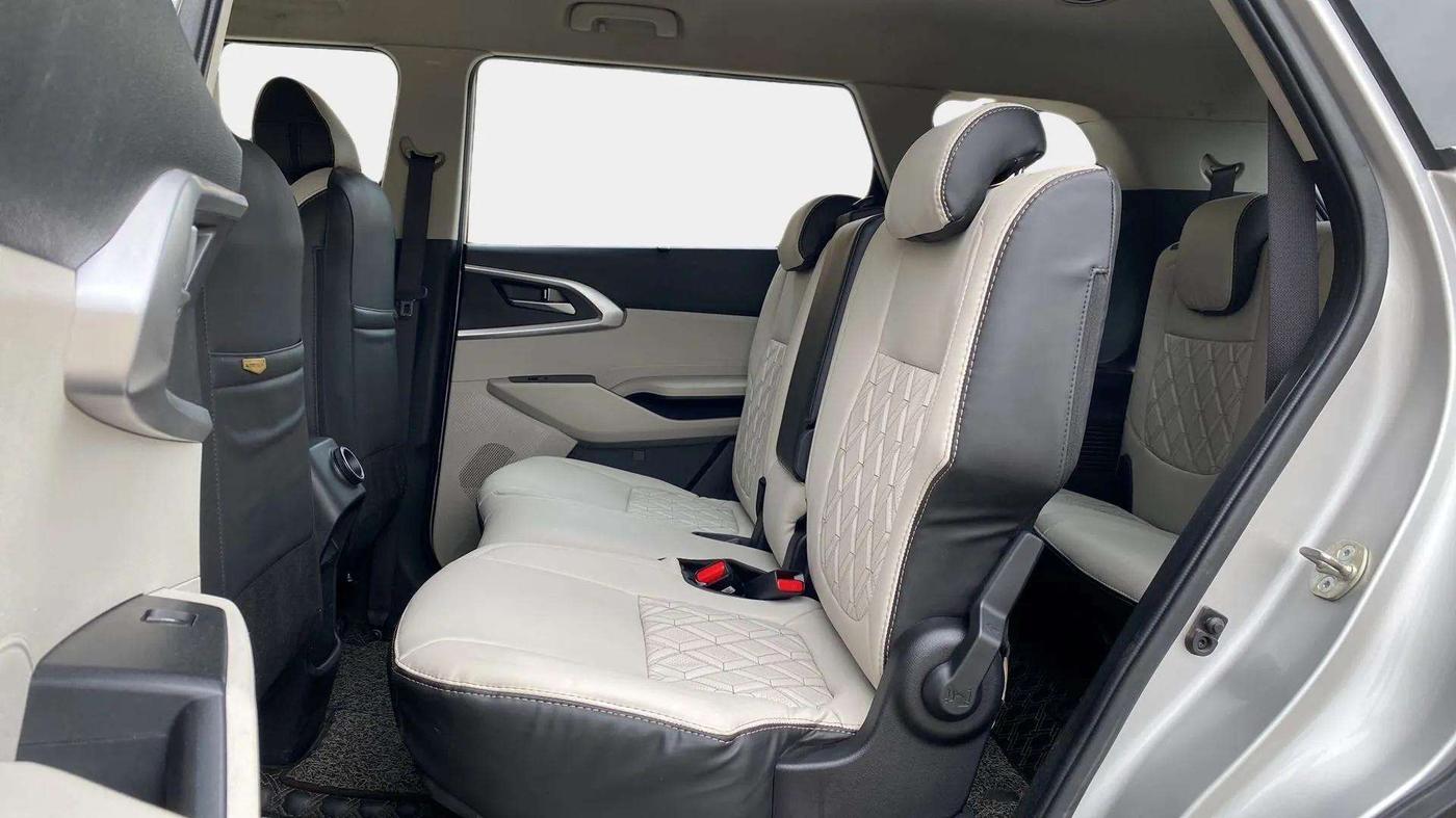 2024 KIA CARENS PRESTIGE 1.5 PETROL 7 STR, Petrol, Manual, 9,052 km, Right Side Rear Door Cabin