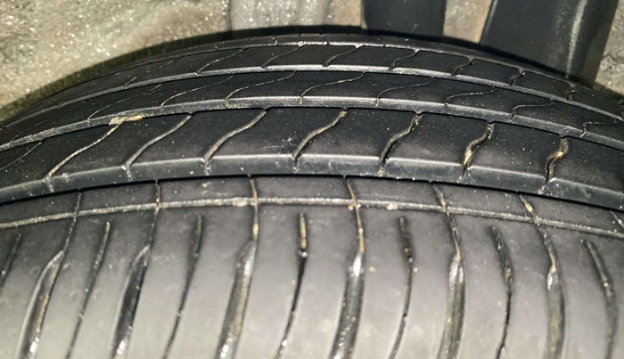 2020 KIA SONET GTX PLUS 1.5 AT, Diesel, Automatic, 56,820 km, Left Rear Tyre Tread