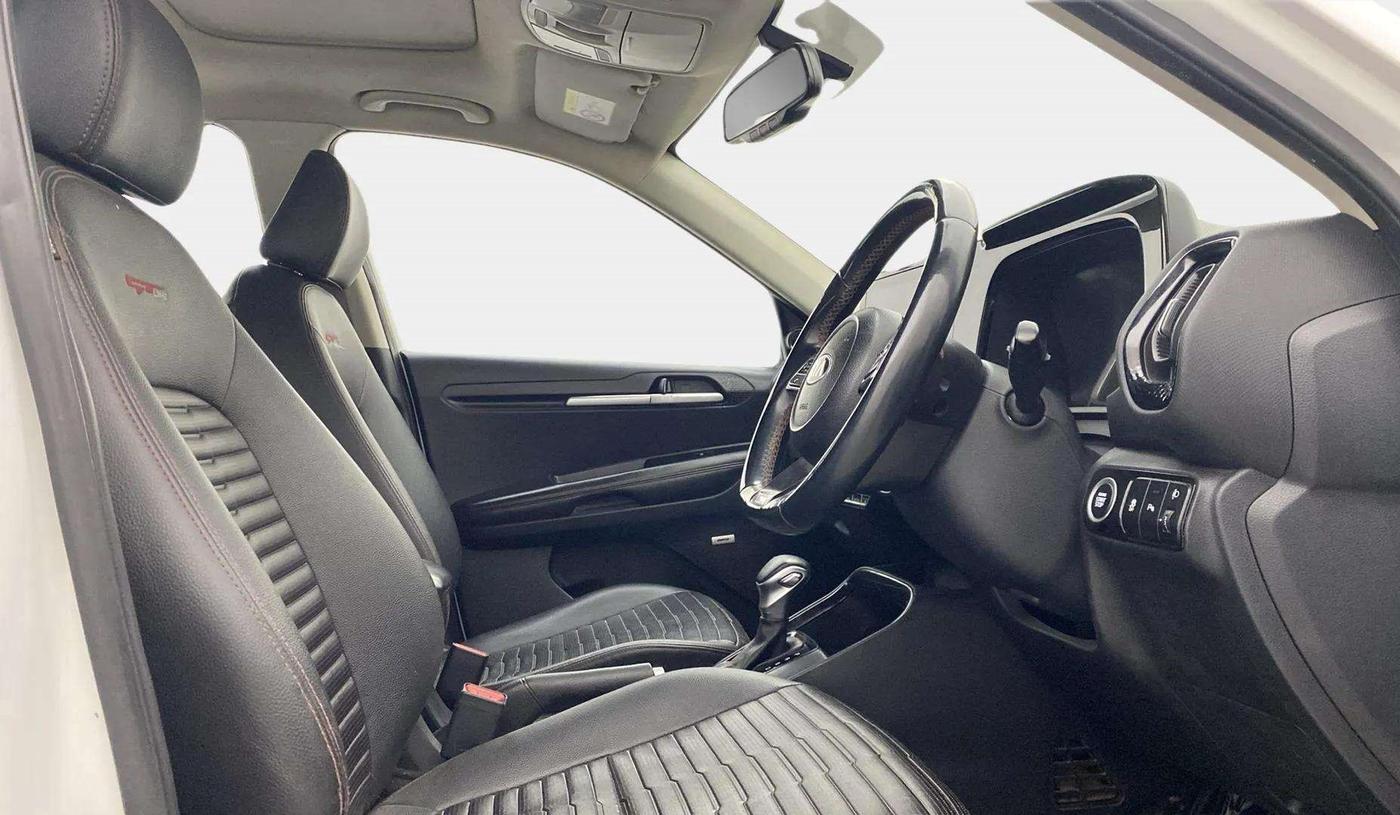 2020 KIA SONET GTX PLUS 1.5 AT, Diesel, Automatic, 56,820 km, Right Side Front Door Cabin