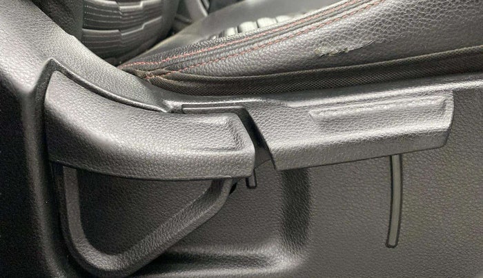 2020 KIA SONET GTX PLUS 1.5 AT, Diesel, Automatic, 56,820 km, Driver Side Adjustment Panel