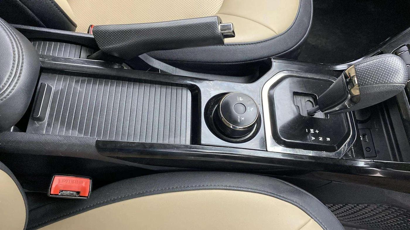 2022 Tata NEXON XZA PLUS (PREMIUM) KAZIRANGA PETROL, Petrol, Automatic, 24,250 km, Gear Lever