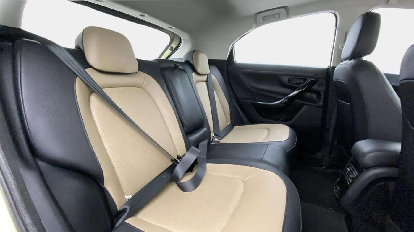 2022 Tata NEXON XZA PLUS (PREMIUM) KAZIRANGA PETROL, Petrol, Automatic, 24,250 km, Right Side Rear Door Cabin