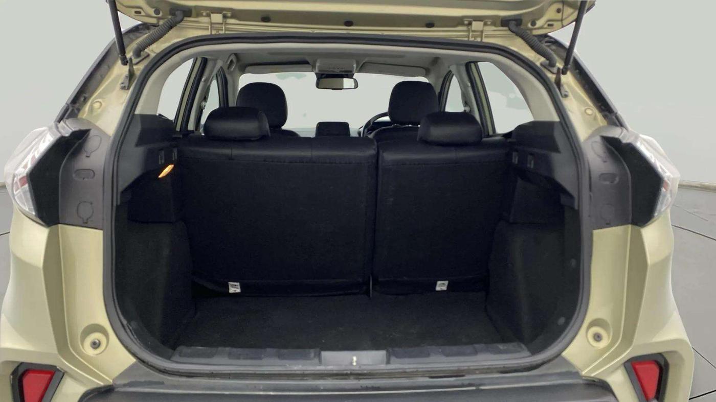 2022 Tata NEXON XZA PLUS (PREMIUM) KAZIRANGA PETROL, Petrol, Automatic, 24,250 km, Boot Inside
