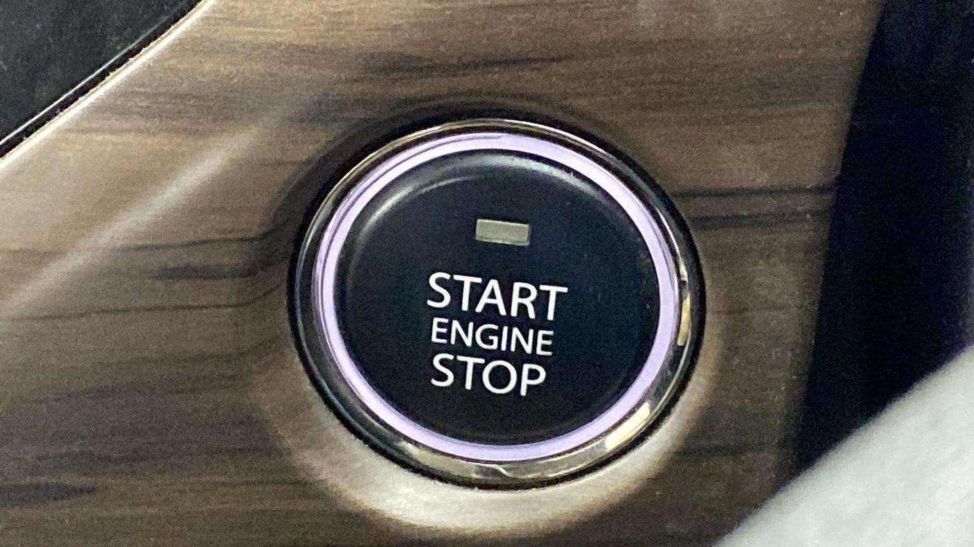 2022 Tata NEXON XZA PLUS (PREMIUM) KAZIRANGA PETROL, Petrol, Automatic, 24,250 km, Keyless Start/ Stop Button
