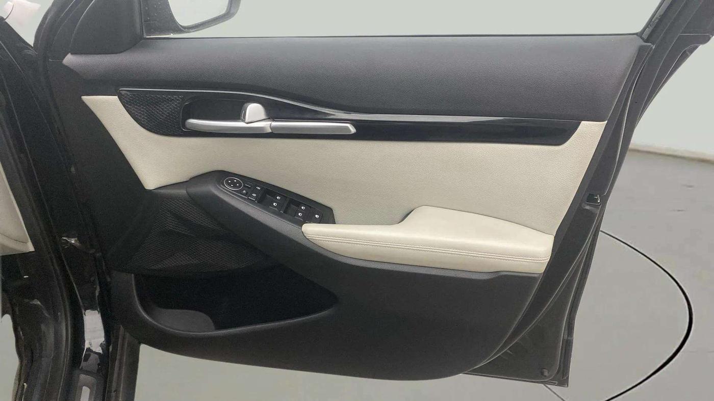 2021 KIA SELTOS HTX 1.5 PETROL, Petrol, Manual, 37,452 km, Driver Side Door Panels Control