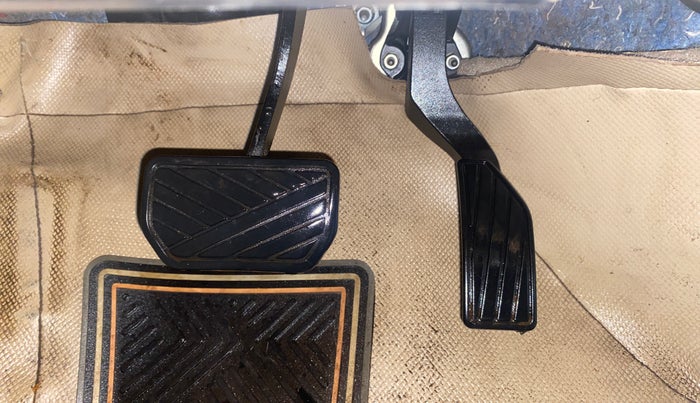 2018 Maruti Ciaz ZETA 1.4  AT PETROL, Petrol, Automatic, 65,357 km, Pedals