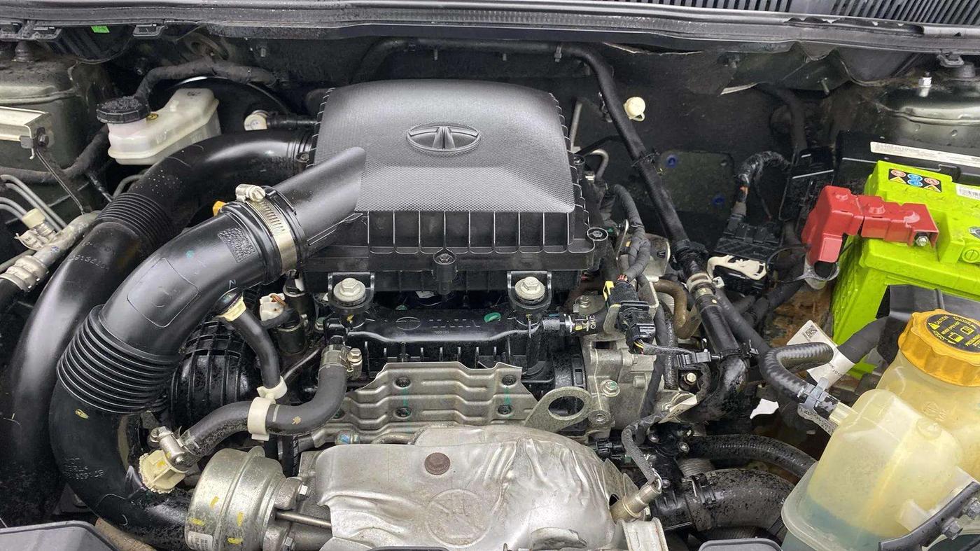 2021 Tata NEXON XZ PLUS PETROL, Petrol, Manual, 35,879 km, Engine View