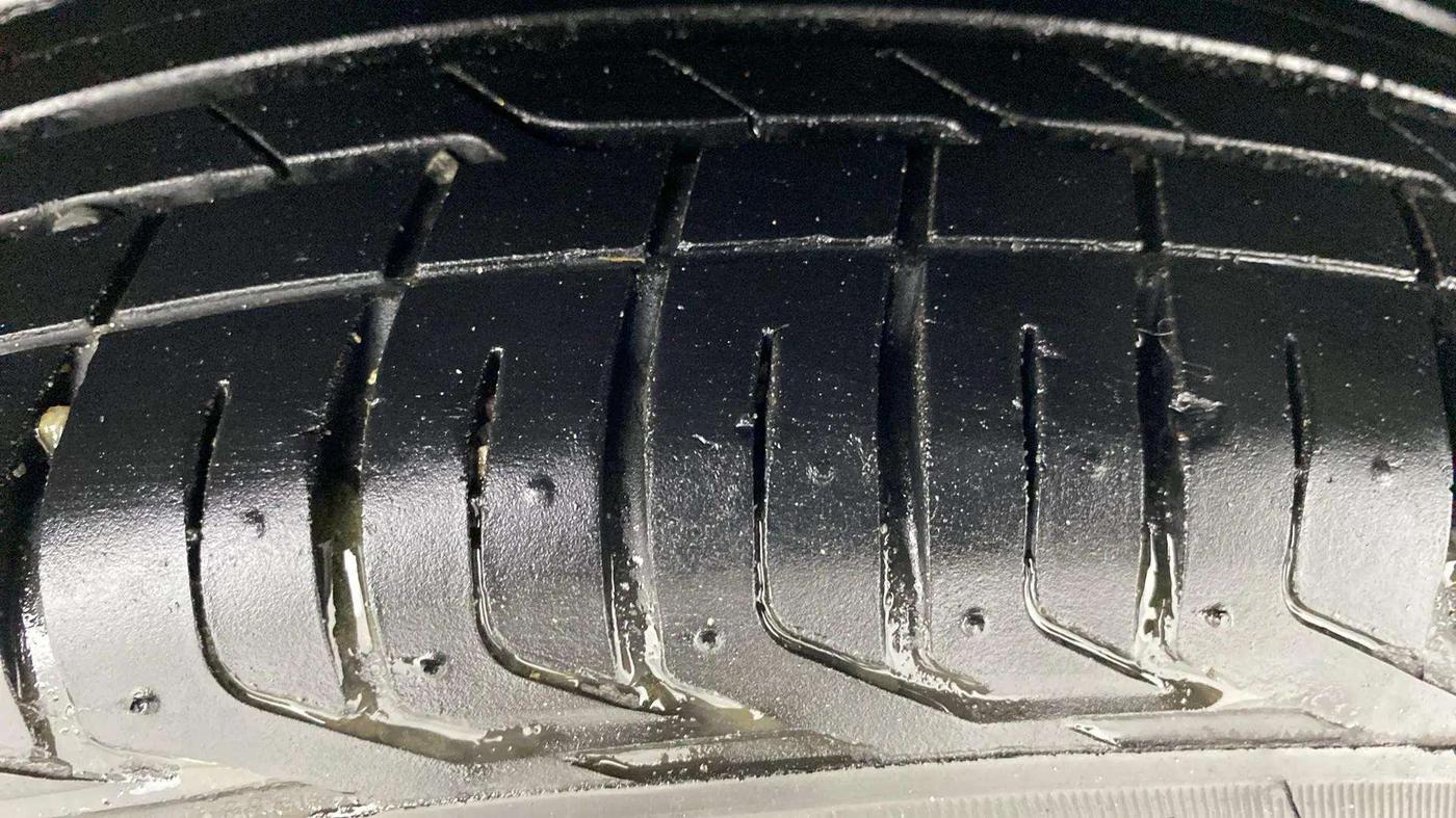 2021 Tata NEXON XZ PLUS PETROL, Petrol, Manual, 35,879 km, Left Rear Tyre Tread