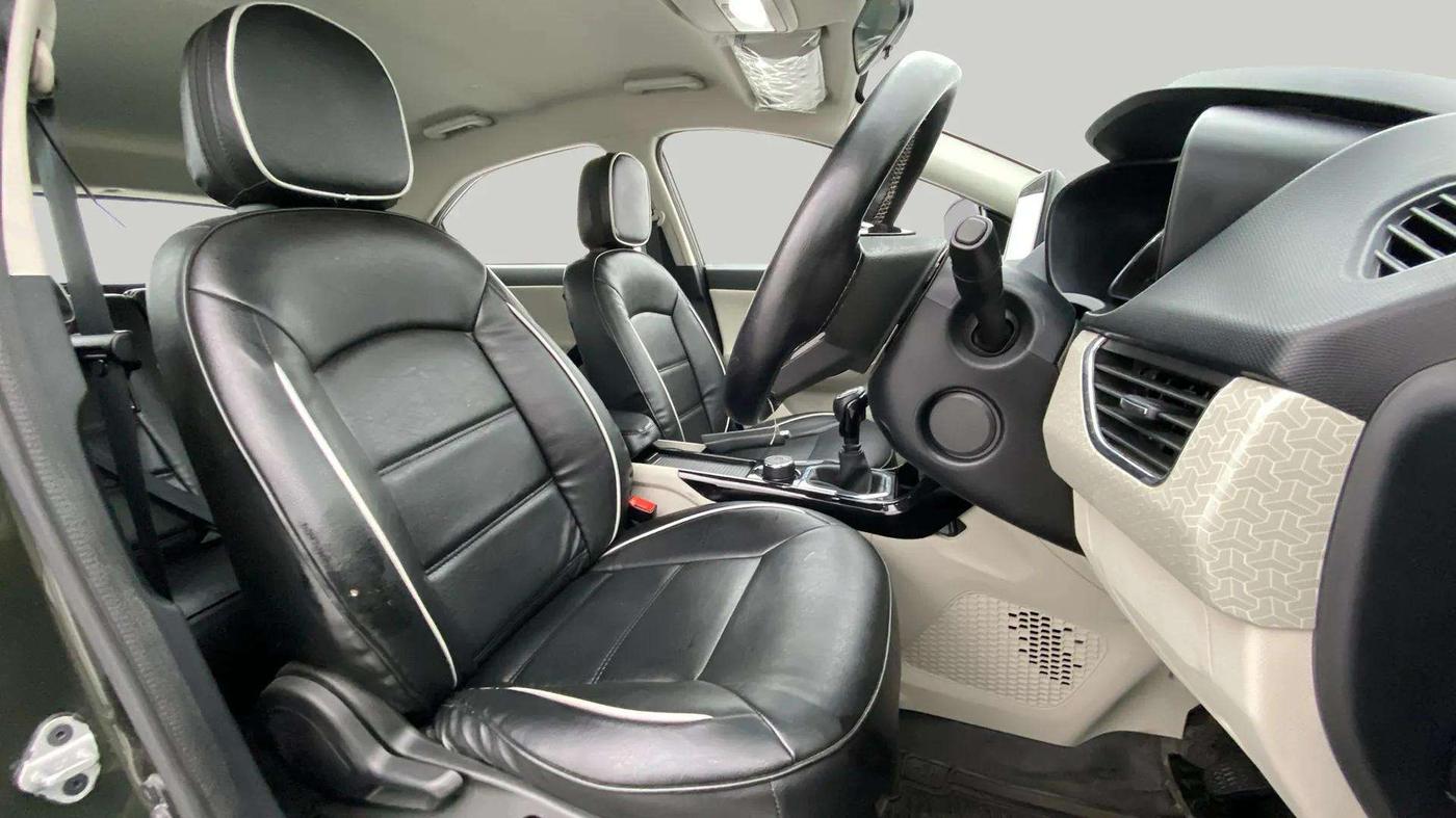 2021 Tata NEXON XZ PLUS PETROL, Petrol, Manual, 35,879 km, Right Side Front Door Cabin