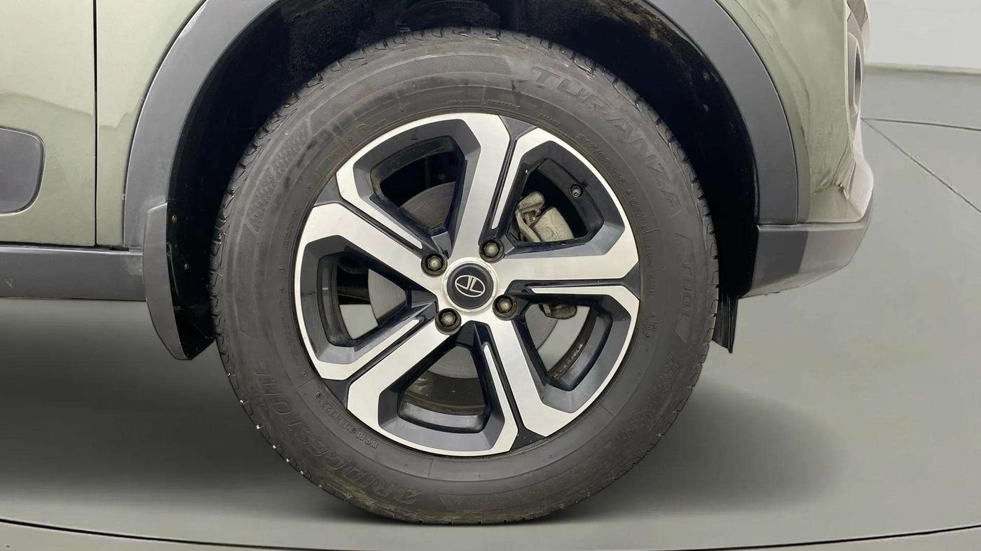 2021 Tata NEXON XZ PLUS PETROL, Petrol, Manual, 35,879 km, Right Front Wheel