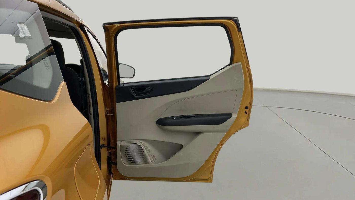 2022 Renault TRIBER RXT, Petrol, Manual, 59,053 km, RHS Rear Door