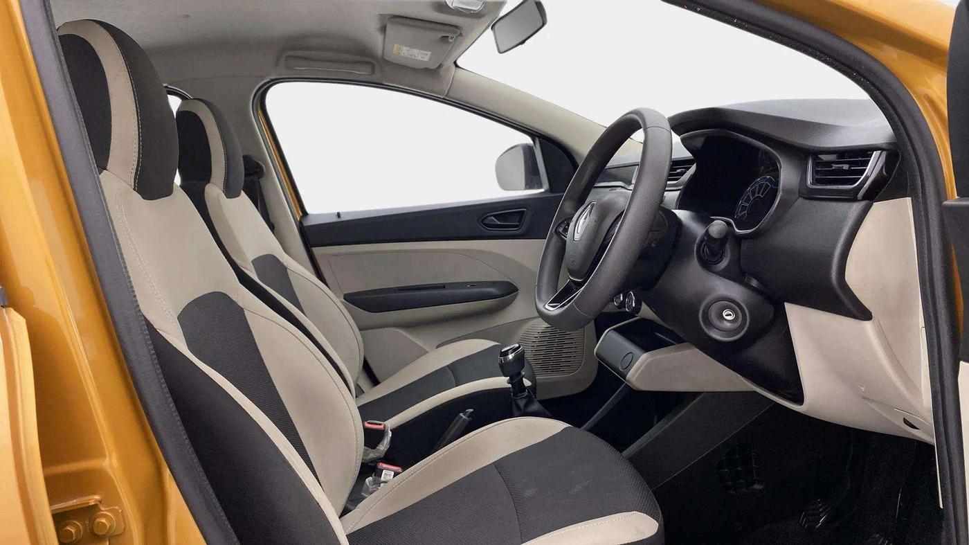 2022 Renault TRIBER RXT, Petrol, Manual, 59,053 km, Right Side Front Door Cabin