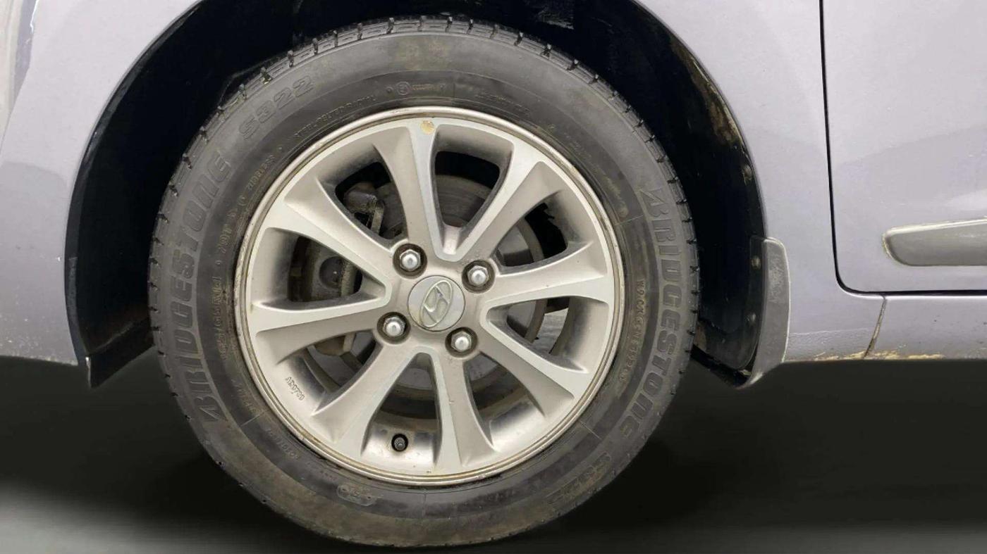 2016 Hyundai Grand i10 ASTA (O) AT 1.2 KAPPA VTVT, Petrol, Automatic, 43,972 km, Left Front Wheel