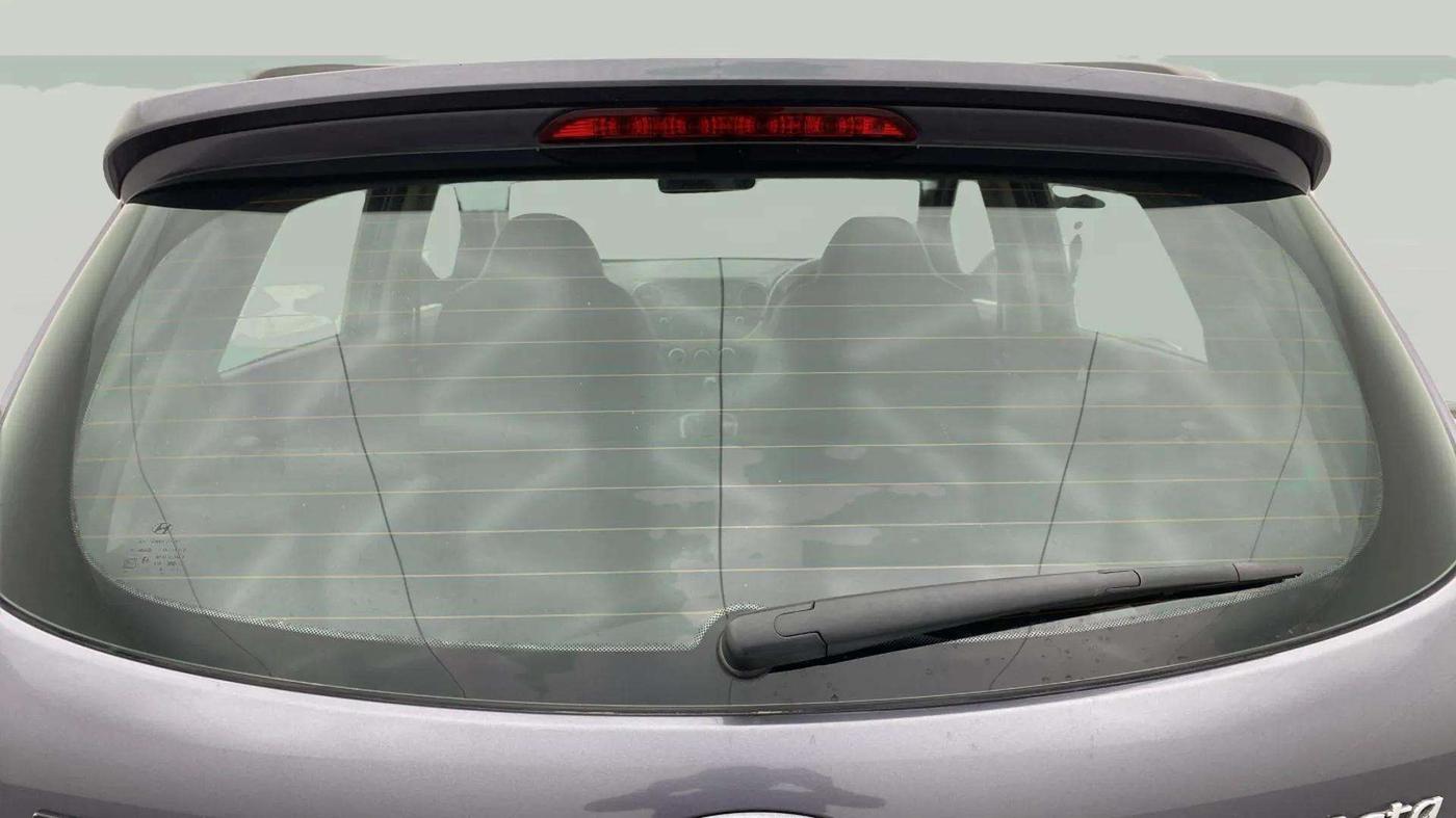 2016 Hyundai Grand i10 ASTA (O) AT 1.2 KAPPA VTVT, Petrol, Automatic, 43,972 km, Rear Windshield