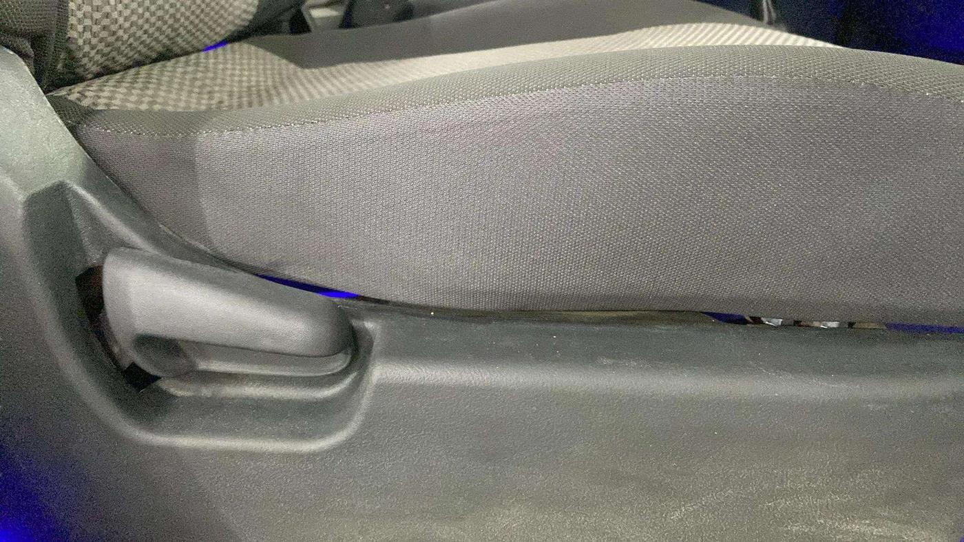 2015 Maruti Wagon R 1.0 LXI CNG, CNG, Manual, 92,961 km, Driver Side Adjustment Panel