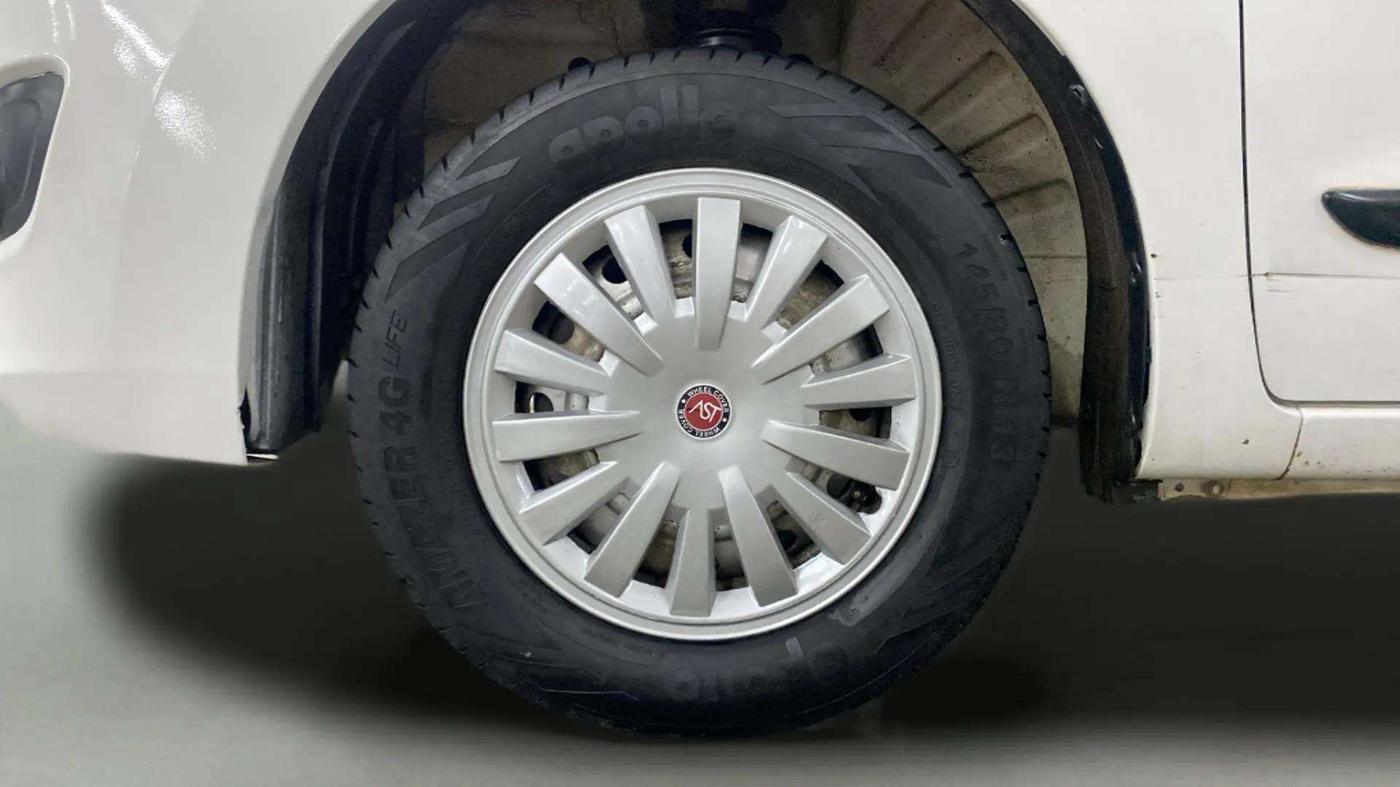 2015 Maruti Wagon R 1.0 LXI CNG, CNG, Manual, 92,961 km, Left Front Wheel