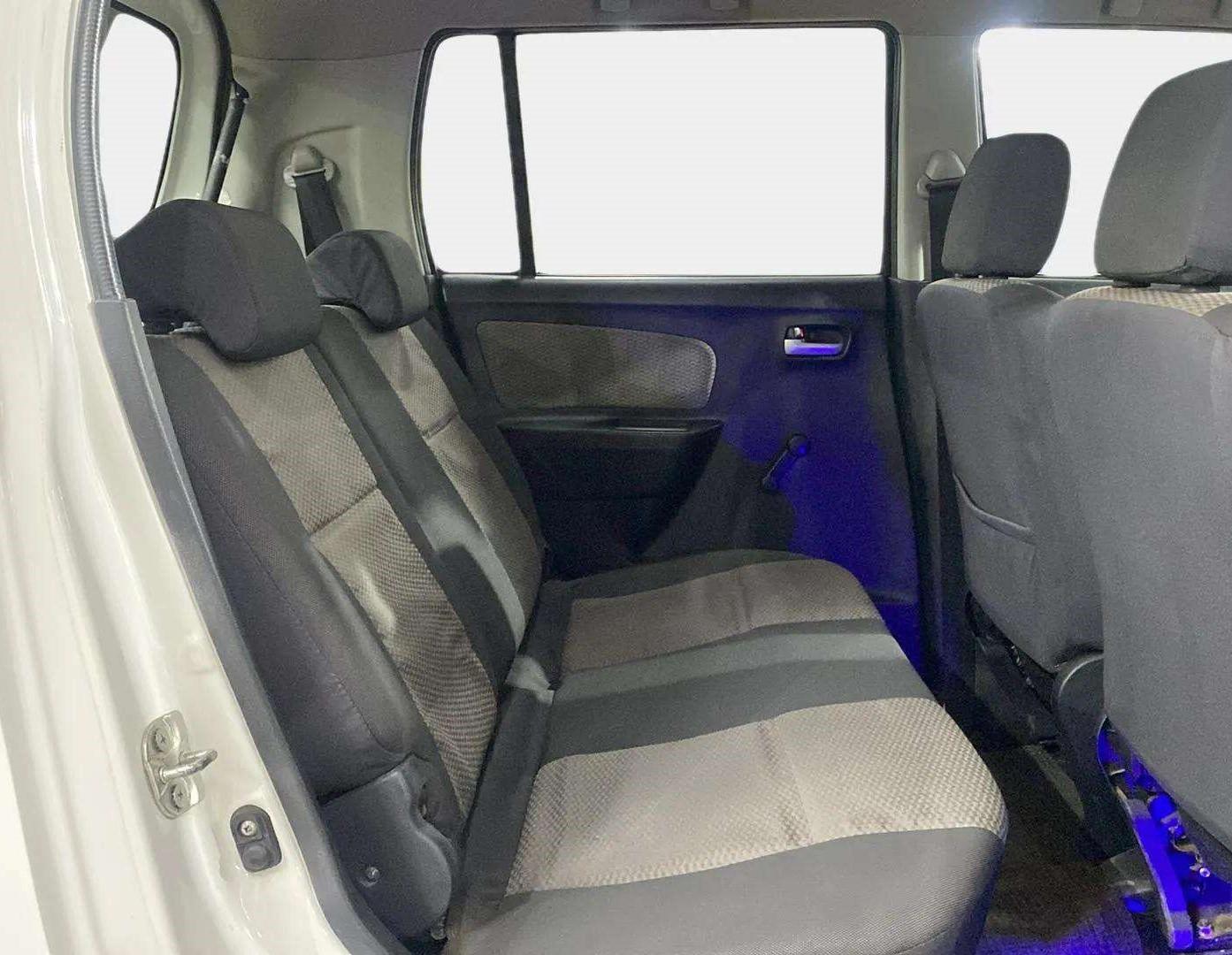 2015 Maruti Wagon R 1.0 LXI CNG, CNG, Manual, 92,961 km, Right Side Rear Door Cabin