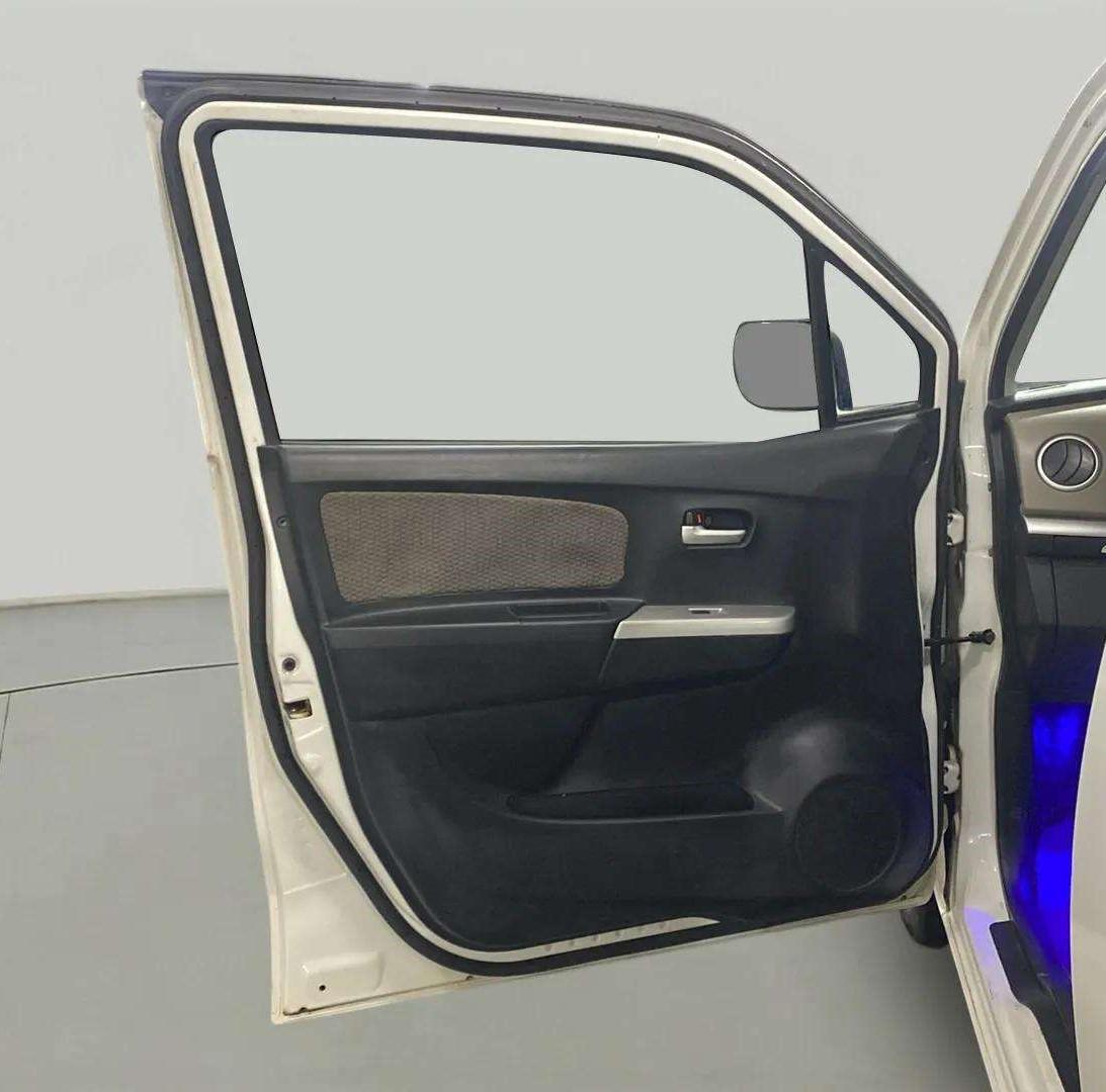 2015 Maruti Wagon R 1.0 LXI CNG, CNG, Manual, 92,961 km, LHS Front Door