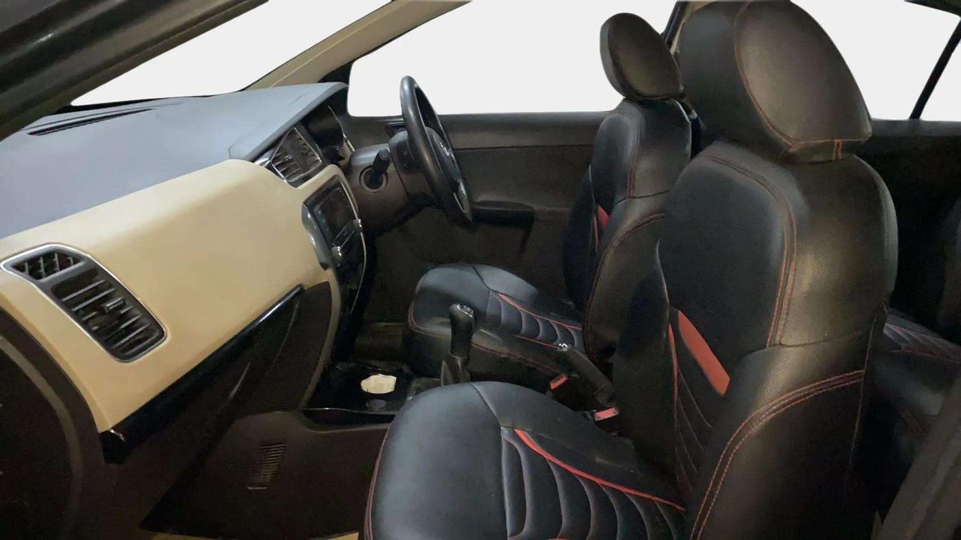 2014 Tata Zest XM 90PS DIESEL, Diesel, Manual, 56,408 km, Right Side Front Door Cabin