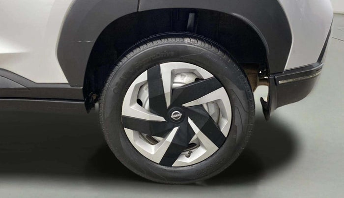 2022 Nissan MAGNITE XE, Petrol, Manual, 11,987 km, Left Rear Wheel