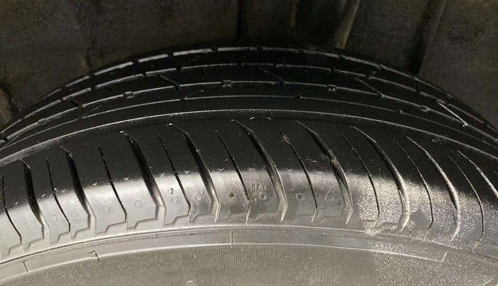 2022 Nissan MAGNITE XE, Petrol, Manual, 11,987 km, Left Rear Tyre Tread