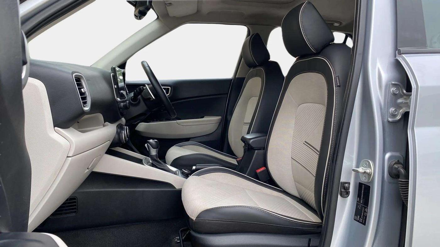 2023 Hyundai VENUE SX (O) 1.0 TURBO DCT, Petrol, Automatic, 47,541 km, Right Side Front Door Cabin