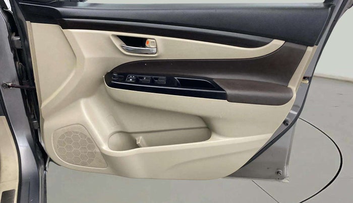 2015 Maruti Ciaz VXI+, Petrol, Manual, 99,434 km, Driver Side Door Panels Control