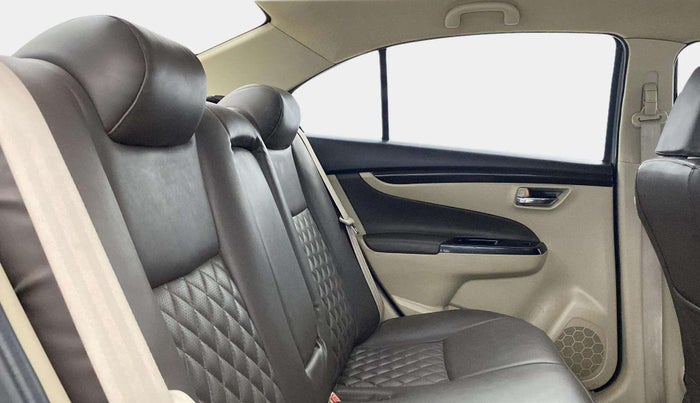 2015 Maruti Ciaz VXI+, Petrol, Manual, 99,434 km, Right Side Rear Door Cabin