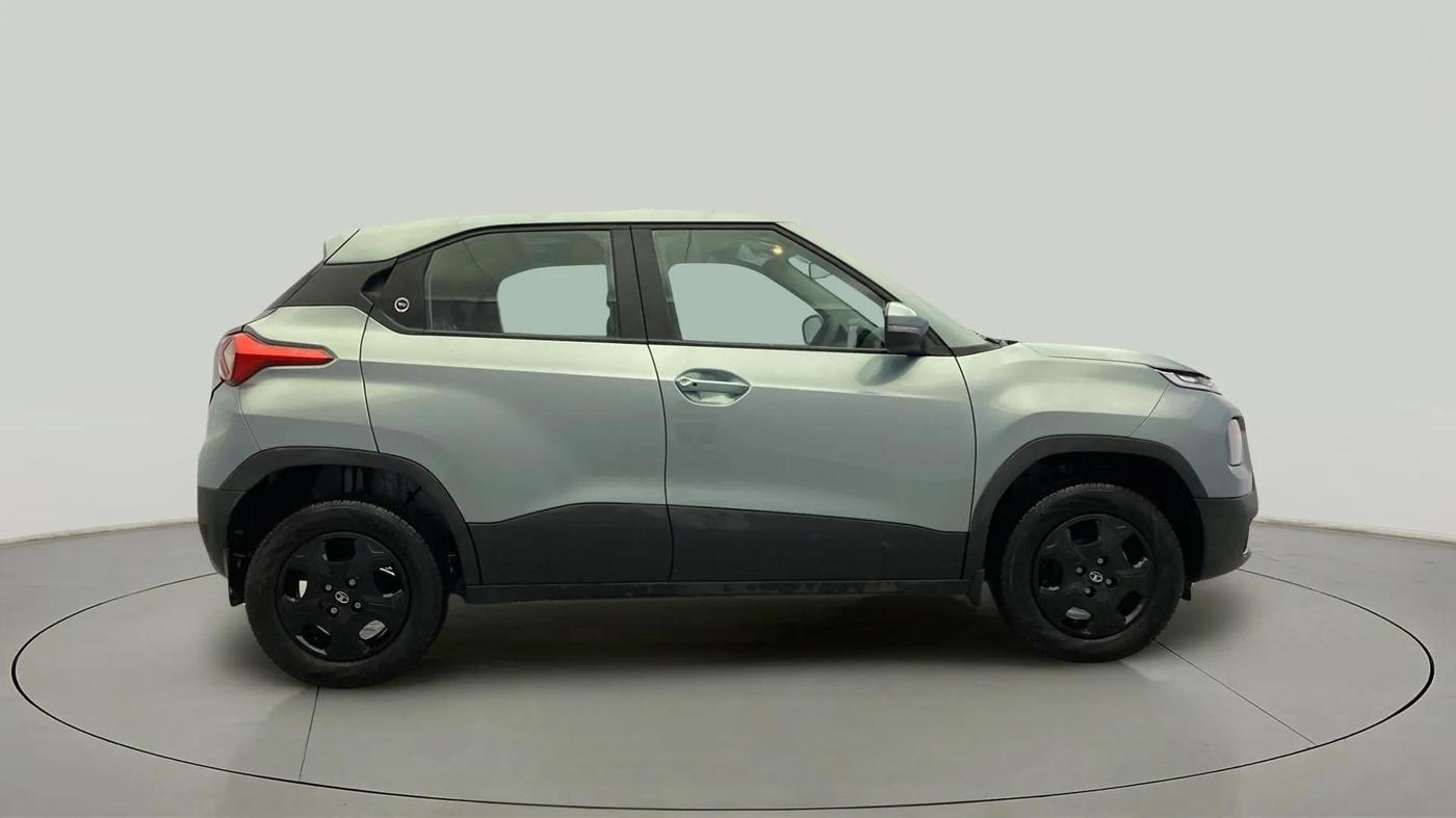 2023 Tata PUNCH ACCOMPLISHED AMT, Petrol, Automatic, 8,394 km, Right Side View