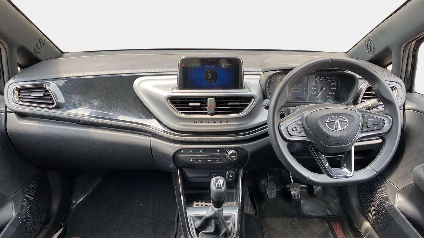 2023 Tata ALTROZ XZ Plus (S) Dark Edition, Petrol, Manual, 5,018 km, Dashboard