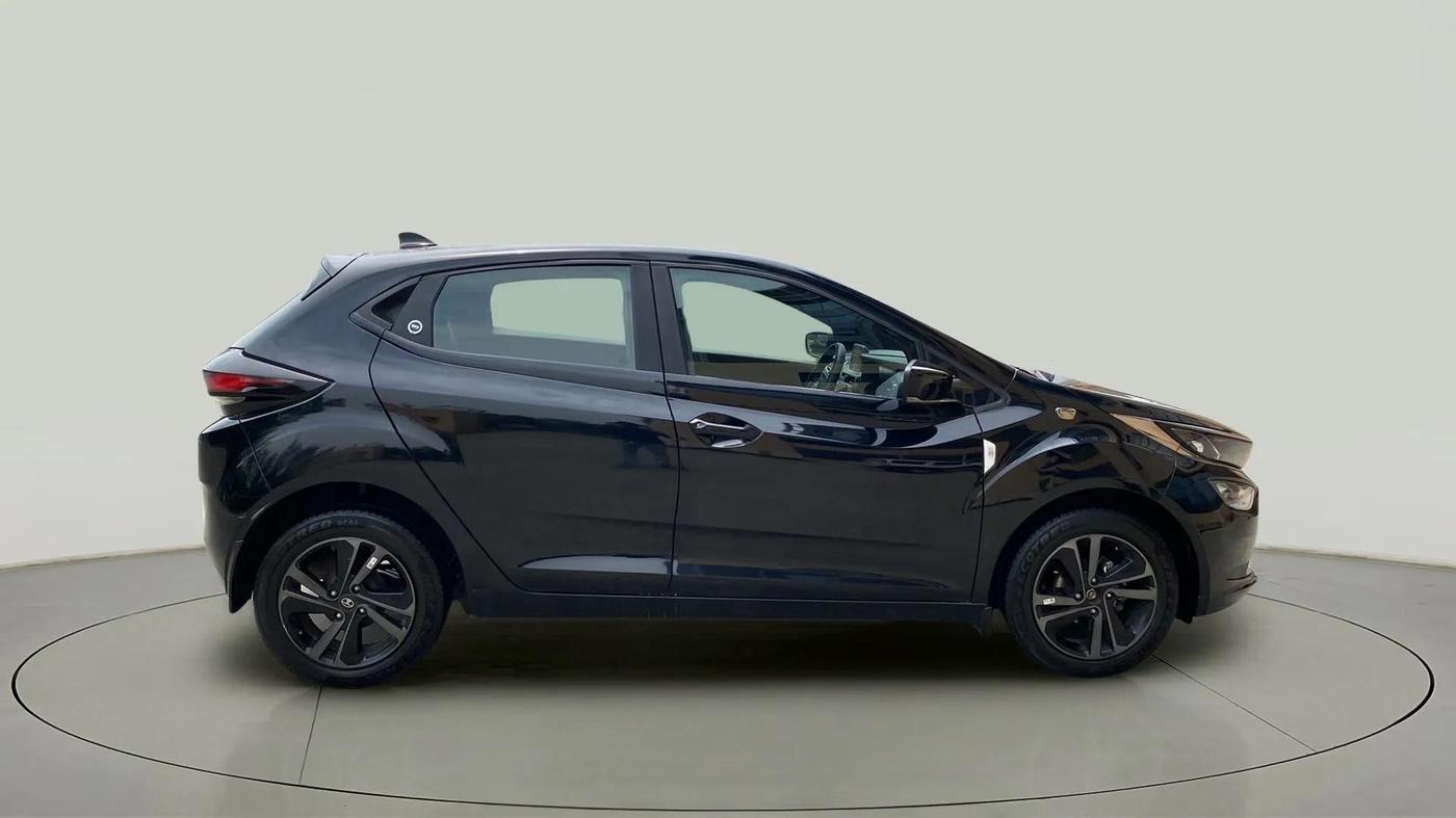 2023 Tata ALTROZ XZ Plus (S) Dark Edition, Petrol, Manual, 5,018 km, Right Side View