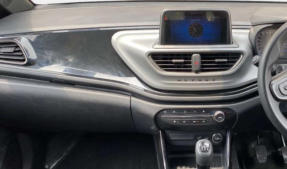2023 Tata ALTROZ XZ Plus (S) Dark Edition, Petrol, Manual, 5,018 km, Air Conditioner