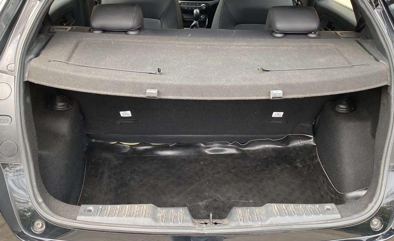 2023 Tata ALTROZ XZ Plus (S) Dark Edition, Petrol, Manual, 5,018 km, Boot Inside