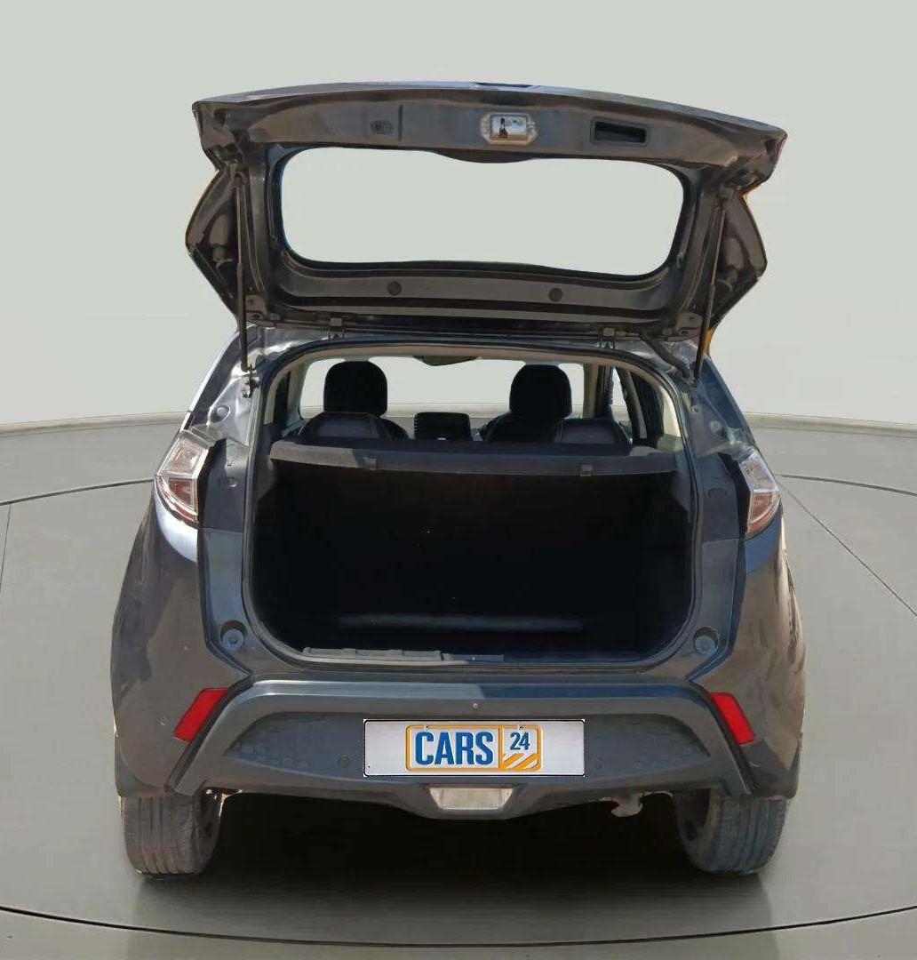 2018 Tata NEXON XM DIESEL, Diesel, Manual, 48,097 km, Boot Inside