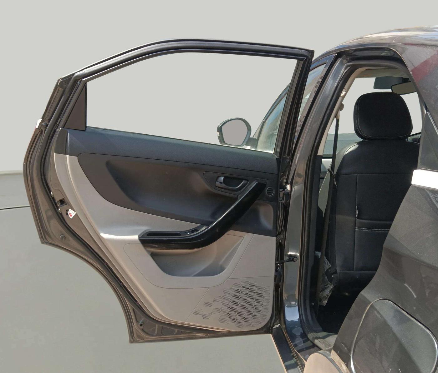 2018 Tata NEXON XM DIESEL, Diesel, Manual, 48,097 km, LHS Rear Door