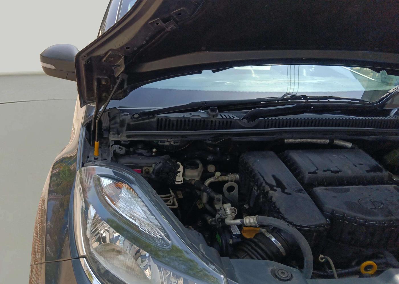 2018 Tata NEXON XM DIESEL, Diesel, Manual, 48,097 km, Engine View - Right