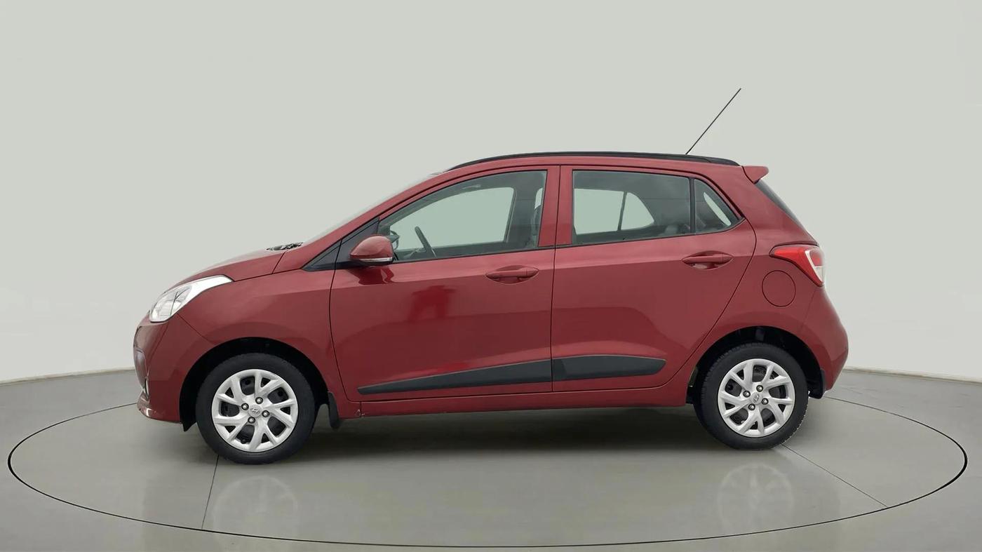 2018 Hyundai Grand i10 SPORTZ 1.2 KAPPA VTVT, Petrol, Manual, 64,159 km, Left Side