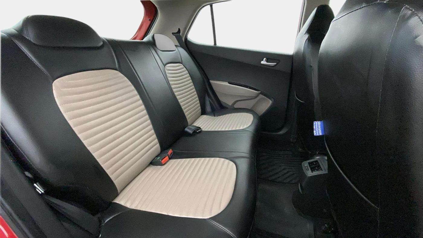 2018 Hyundai Grand i10 SPORTZ 1.2 KAPPA VTVT, Petrol, Manual, 64,159 km, Right Side Rear Door Cabin