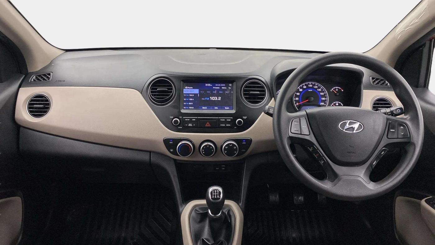 2018 Hyundai Grand i10 SPORTZ 1.2 KAPPA VTVT, Petrol, Manual, 64,159 km, Dashboard