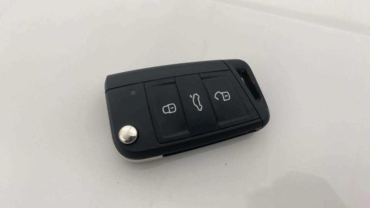 2021 Volkswagen TAIGUN GT PLUS 1.5 TSI DSG, Petrol, Automatic, 13,578 km, Key Close Up