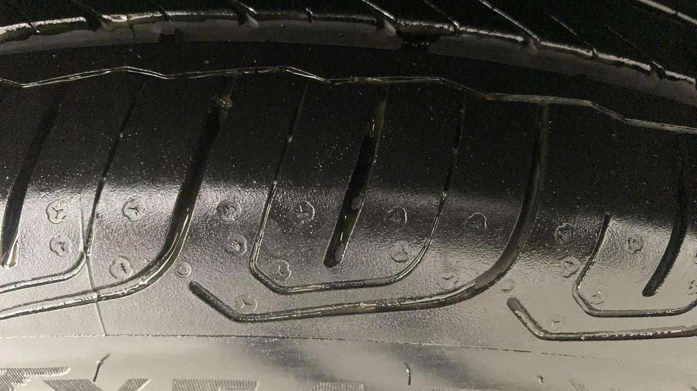 2021 Volkswagen TAIGUN GT PLUS 1.5 TSI DSG, Petrol, Automatic, 13,578 km, Left Rear Tyre Tread