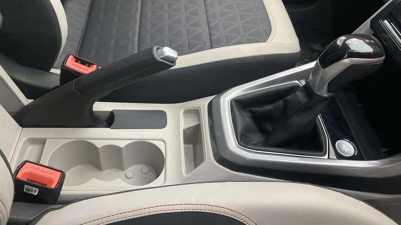 2021 Volkswagen TAIGUN GT PLUS 1.5 TSI DSG, Petrol, Automatic, 13,578 km, Gear Lever