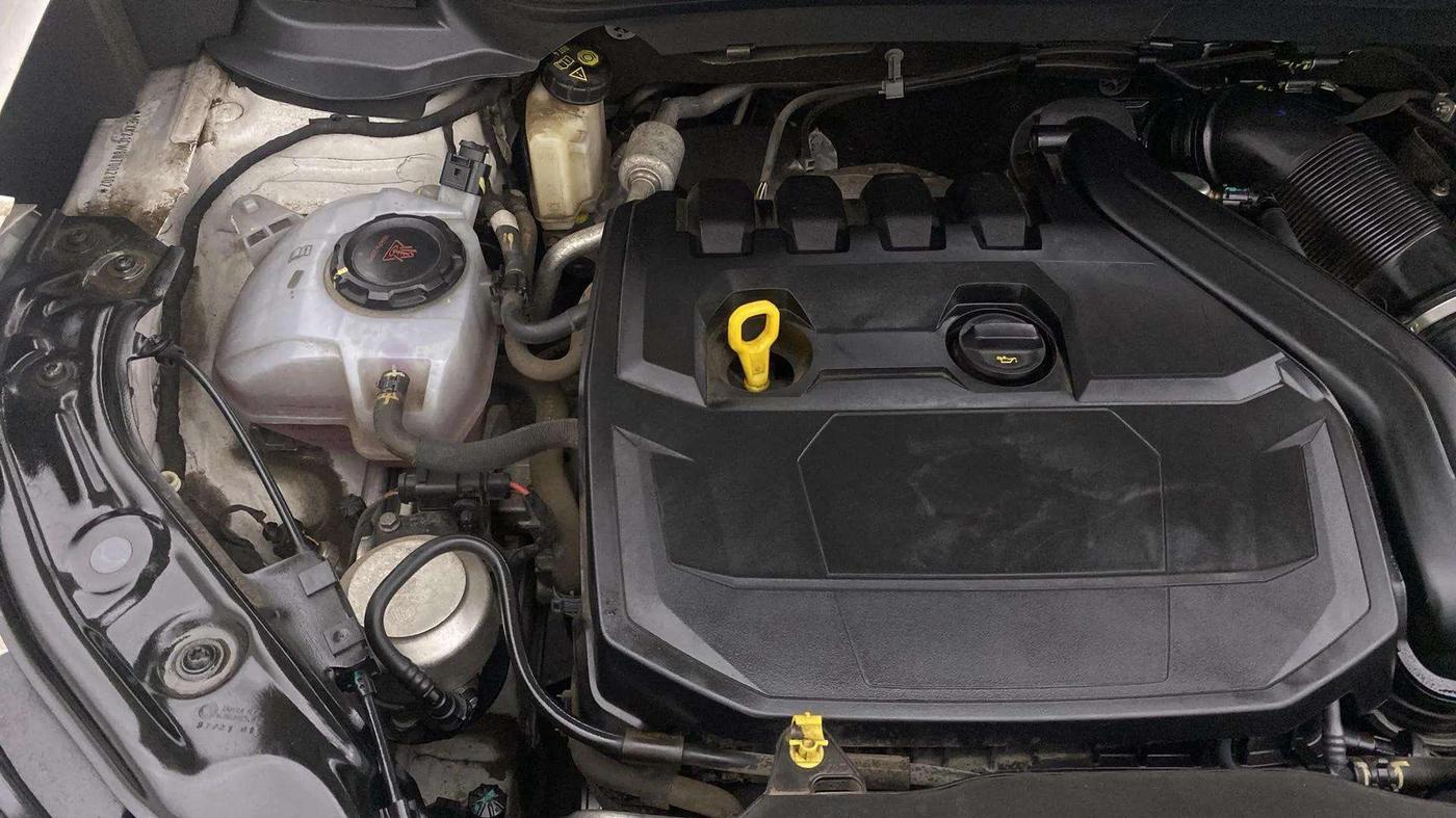 2021 Volkswagen TAIGUN GT PLUS 1.5 TSI DSG, Petrol, Automatic, 13,578 km, Engine View - Right