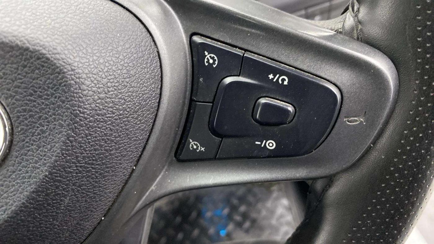 2023 Tata ALTROZ XZ DIESEL, Diesel, Manual, 36,672 km, Adaptive Cruise Control