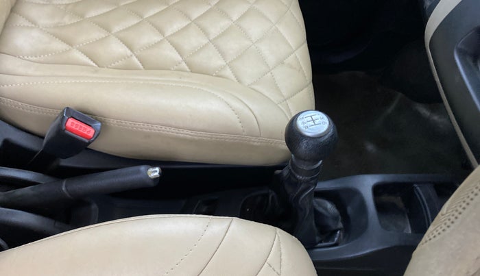 2013 Maruti Wagon R 1.0 VXI, Petrol, Manual, 39,196 km, Gear Lever